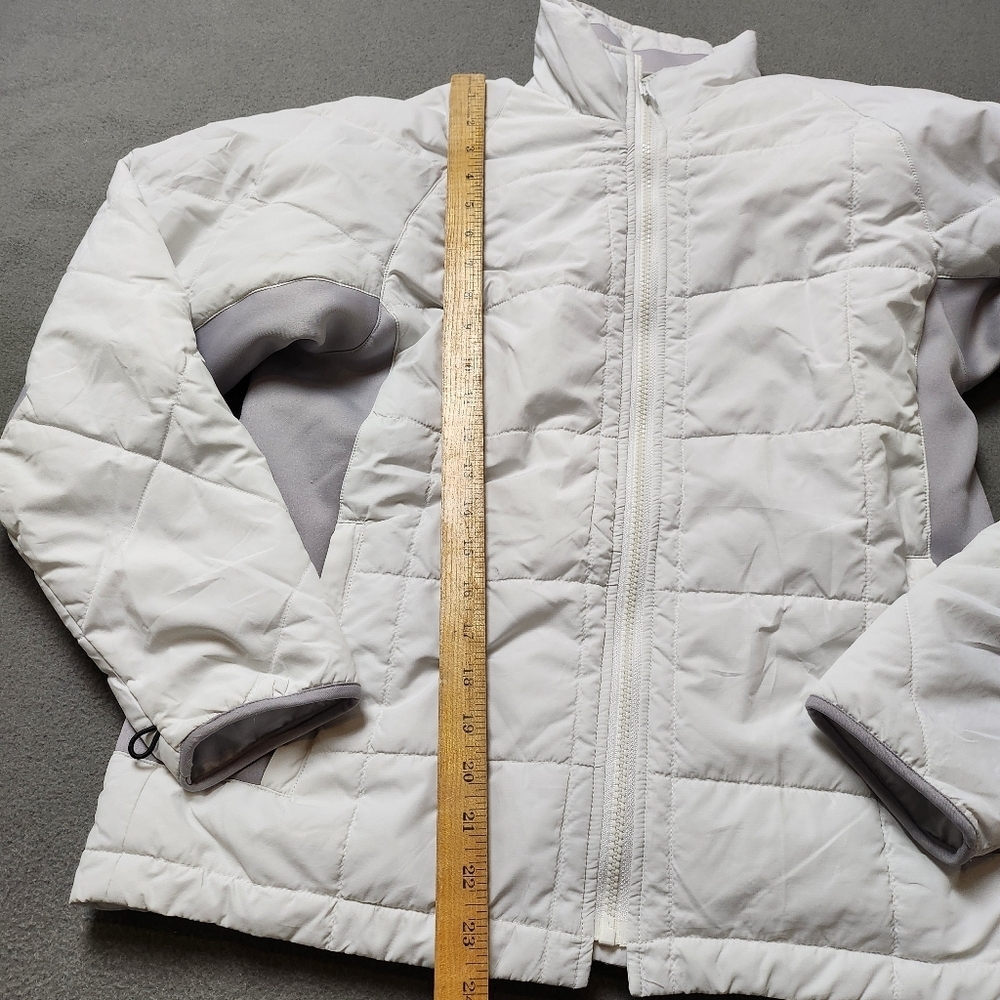 Women's White Quilted Puffer Jacket - Picture 10 of 10